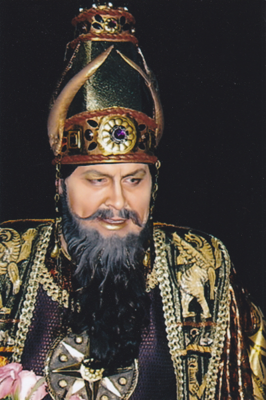 File:Baali preester, Verdi Nabucco, 2002.jpg